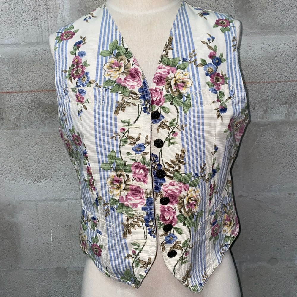 LizWear (Liz Claiborne) Floral Vest